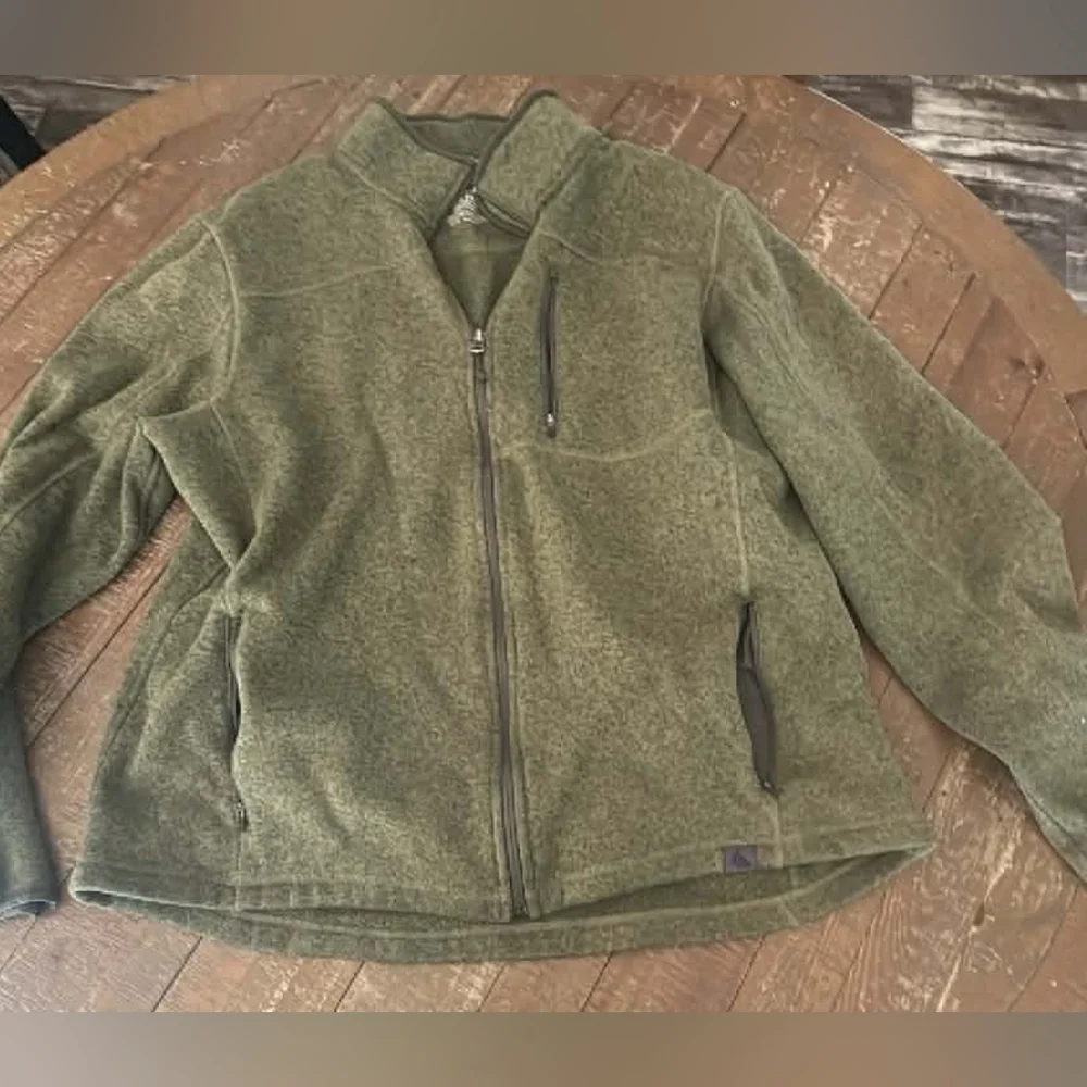 L.L. Bean Olive Green Zip-Up Fleece Jacket With Button Up Shirt Preppy Cabincore